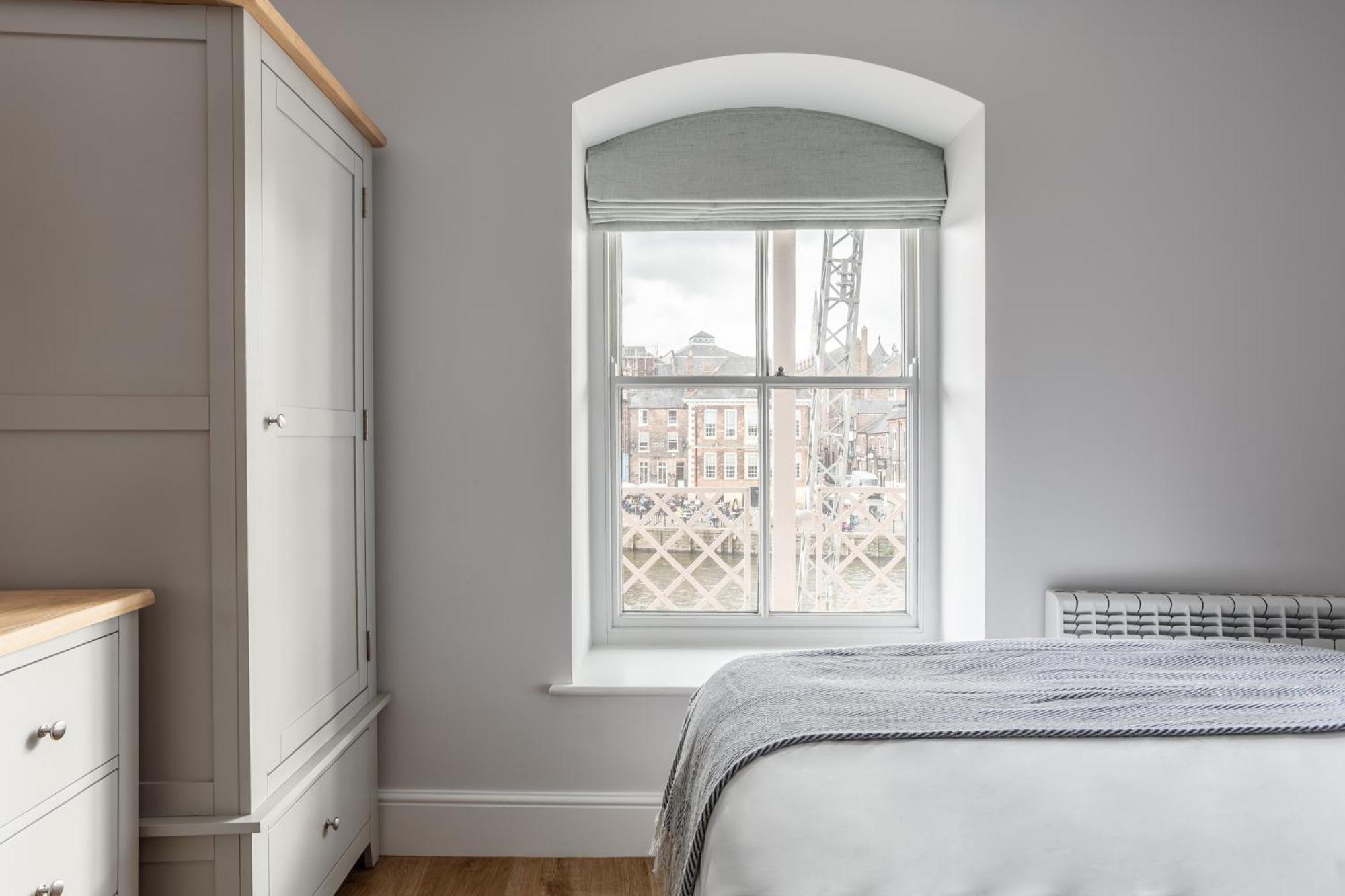 Luxury Apartment Woodsmill View - On The River - With Balcony - Recently Refurbished York Exterior photo