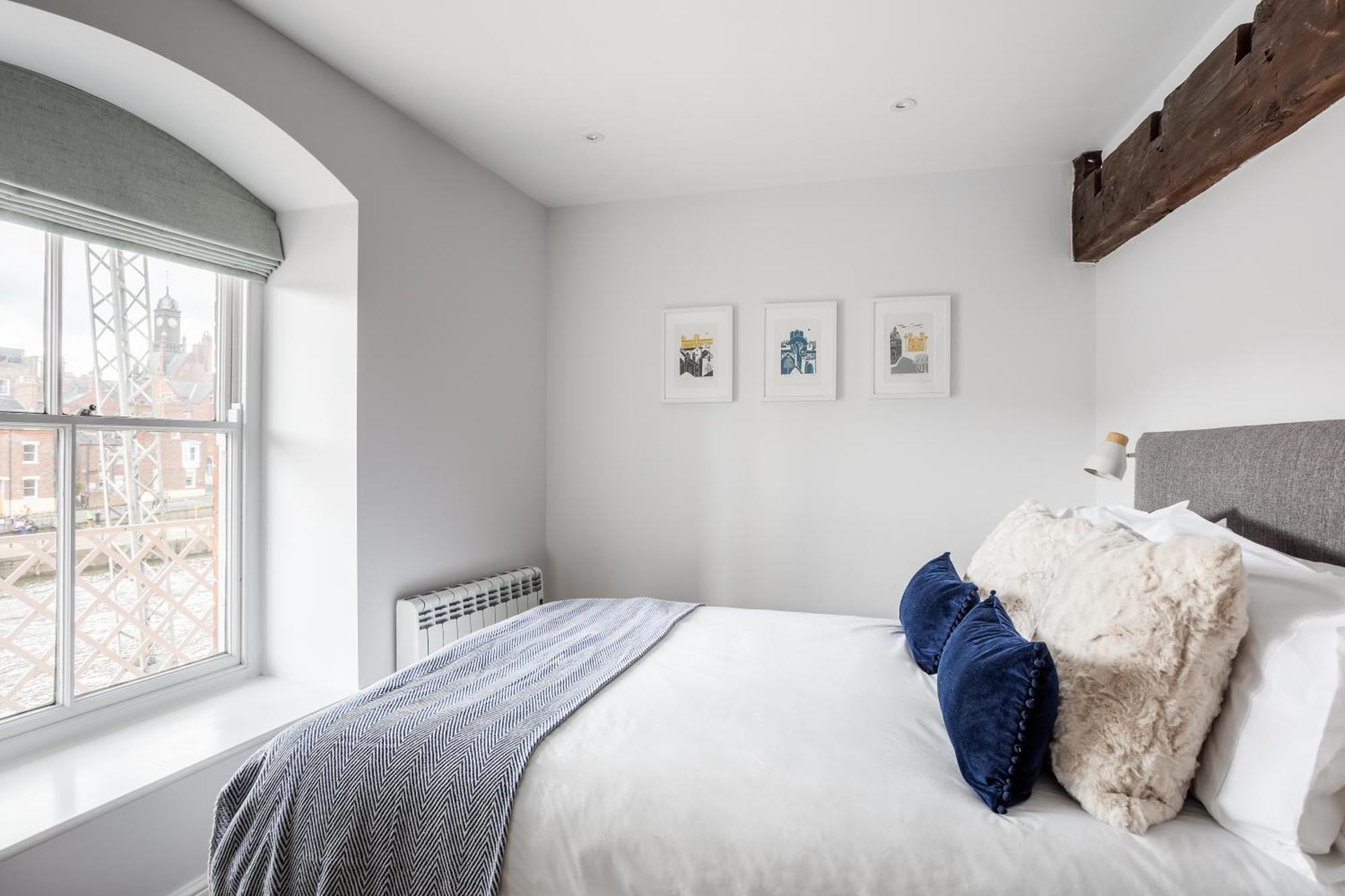 Luxury Apartment Woodsmill View - On The River - With Balcony - Recently Refurbished York Exterior photo